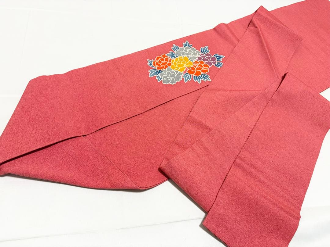 美品 型染め 牡丹の花模様 赤ピンク色系 縮緬 正絹 太鼓柄 名古屋帯