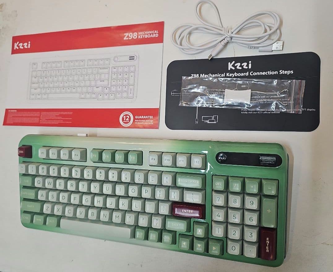【美品】Kzzi Z98 メカニカルキーボード 抹茶グリーン ガスケット搭載 Amazon | KZZI Z98 ワイヤレスゲーミングキーボード OLED スマート