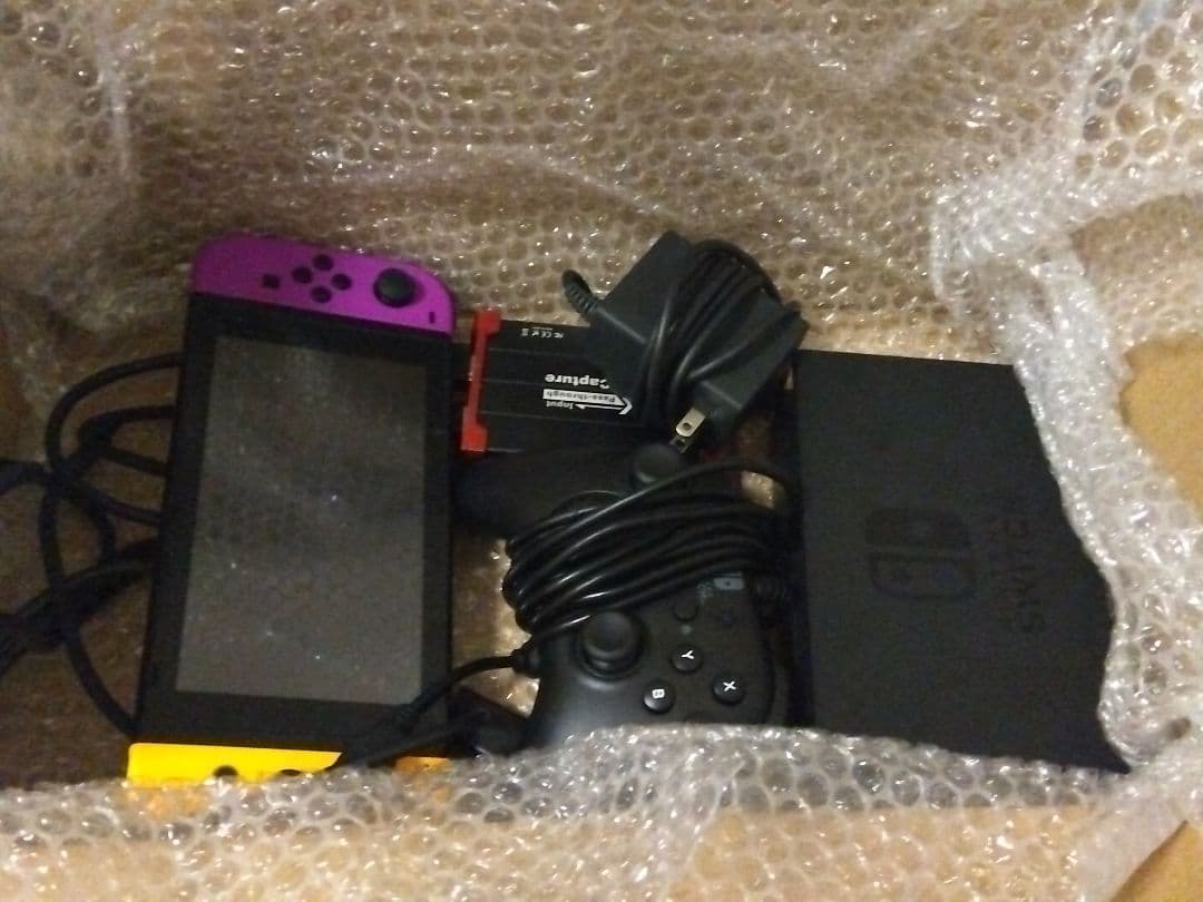 Nintendo Switch 本体 Joy-Con など 任天堂（Nintendo） Nintendo Switch本体 Joy-Con (L) / (R) グレー