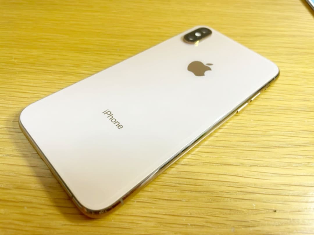 iPhoneXS ゴールド　256GB  SIMロック解除済 APPLE 〔中古〕iPhone XS 256GB ゴールド MTE22J/A au対応 SIMロック