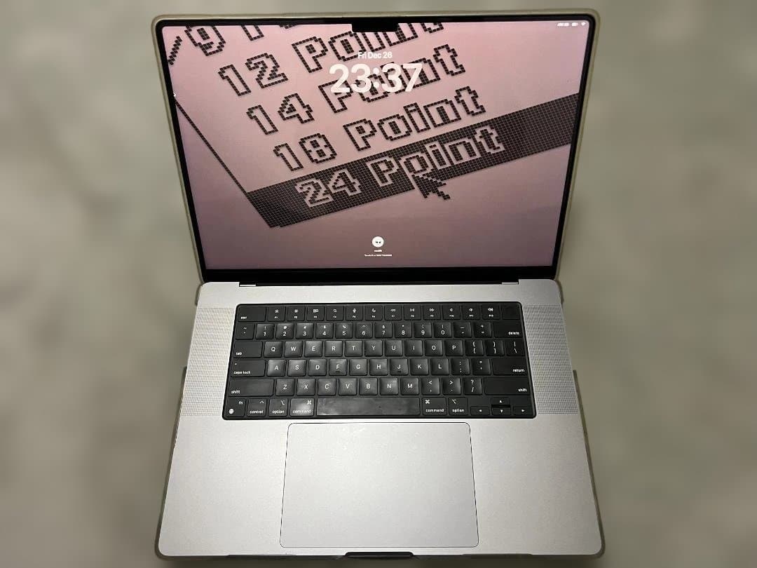MacBook本体 Macbook Pro 16\" 2021 M1 Pro 32GB 512GB MacBook Pro 16 インチ (2021) - Apple M1 Pro 10-コア と 16-コア GPU