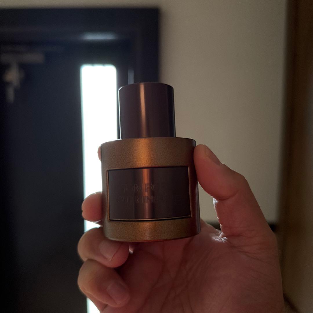 トムフォード　ウードミネラル Amazon.com : Tom Ford Oud Minerale Eau De Parfum Spray, 3.4 Ounce