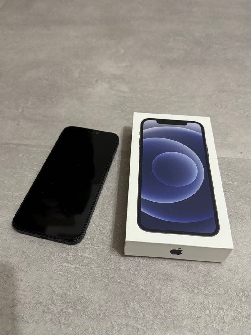 Apple IPhone 12 Black 64GB SIMフリー 外箱 充電器 Amazon.com: Apple iPhone 12, 64GB, Black - Unlocked (Renewed