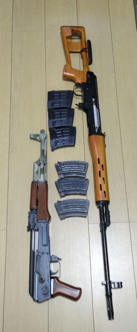ドラグノフ手動エアーコッキングとオマケマルイ電動AK Amazon | クラウンモデル AK47 10歳以上 エアーコッキングライフル