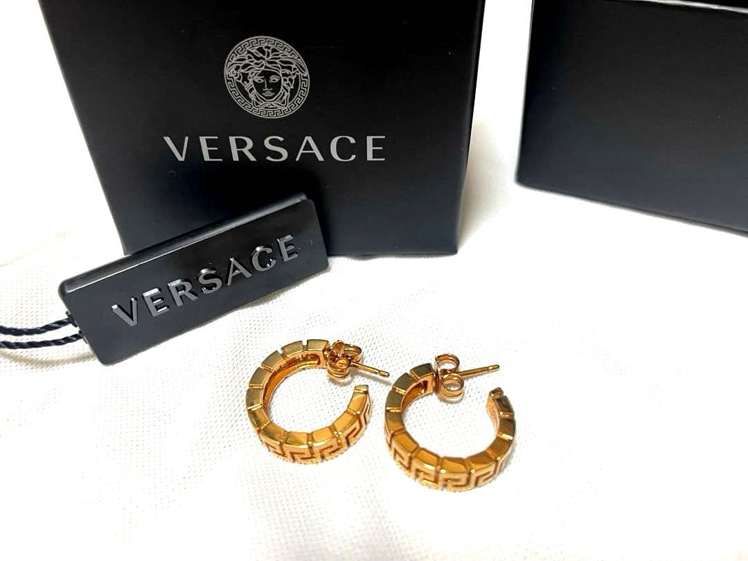 値下げ　VERSACE（ヴェルサーチ）グレカ フープピアス イヤリング　ゴールド 関税送料込【VERSACE 】グレカフープピアス (VERSACE/ピアス