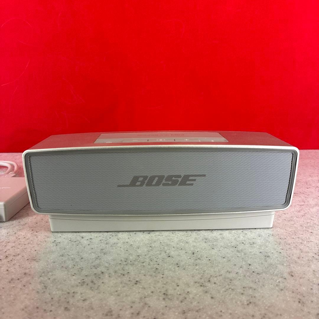美品 BOSE SoundLink Mini 本体/充電器付　シルバー BOSE SoundLink Mini Ⅱ ワイヤレススピーカー シルバー - メルカリ