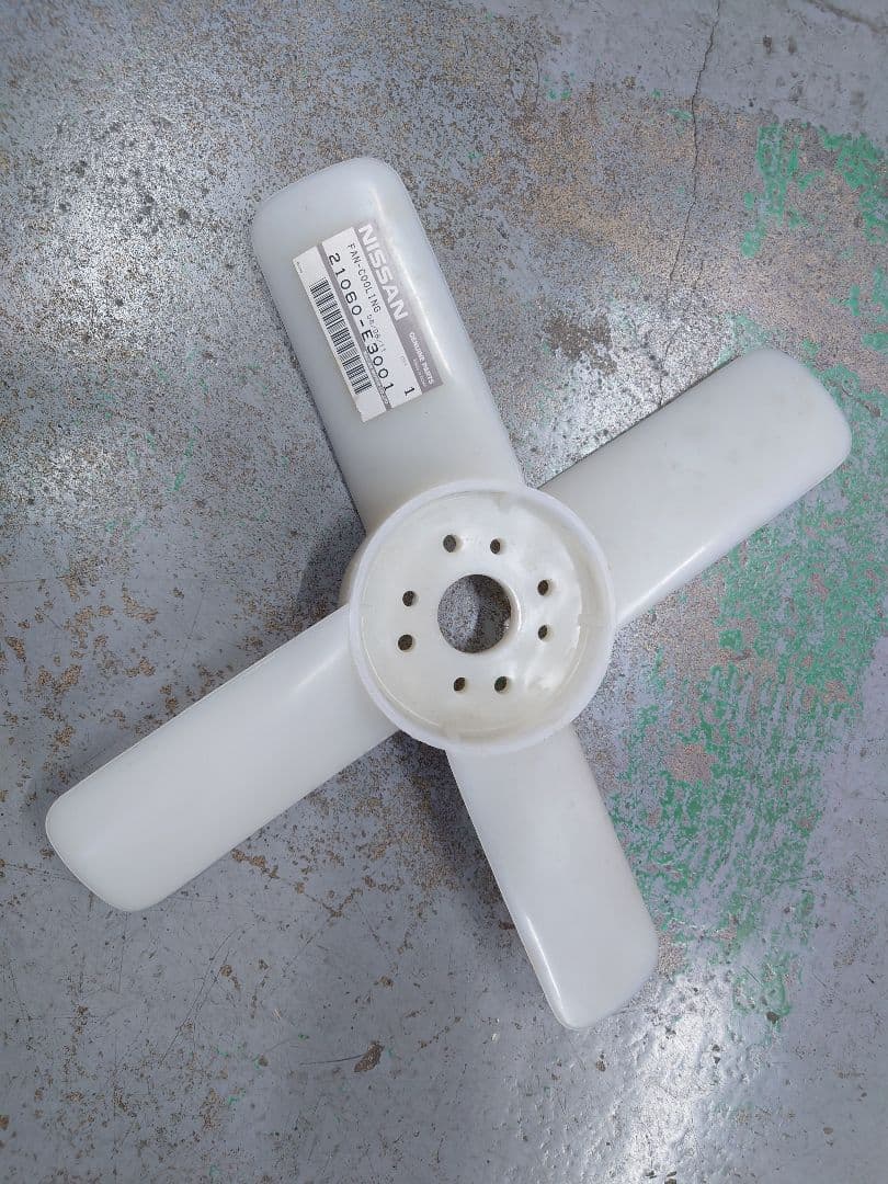 SR311 Nissan ファン冷却 21060-E3001 Nissan / Infiniti Nissan OEM Radiator Clutch Fan Blade - Nissan
