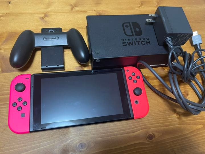 Nintendo Switch 本体 Nintendo Switch 本体（有機ELモデル）【Joy-Con(L)/(R) ホワイト