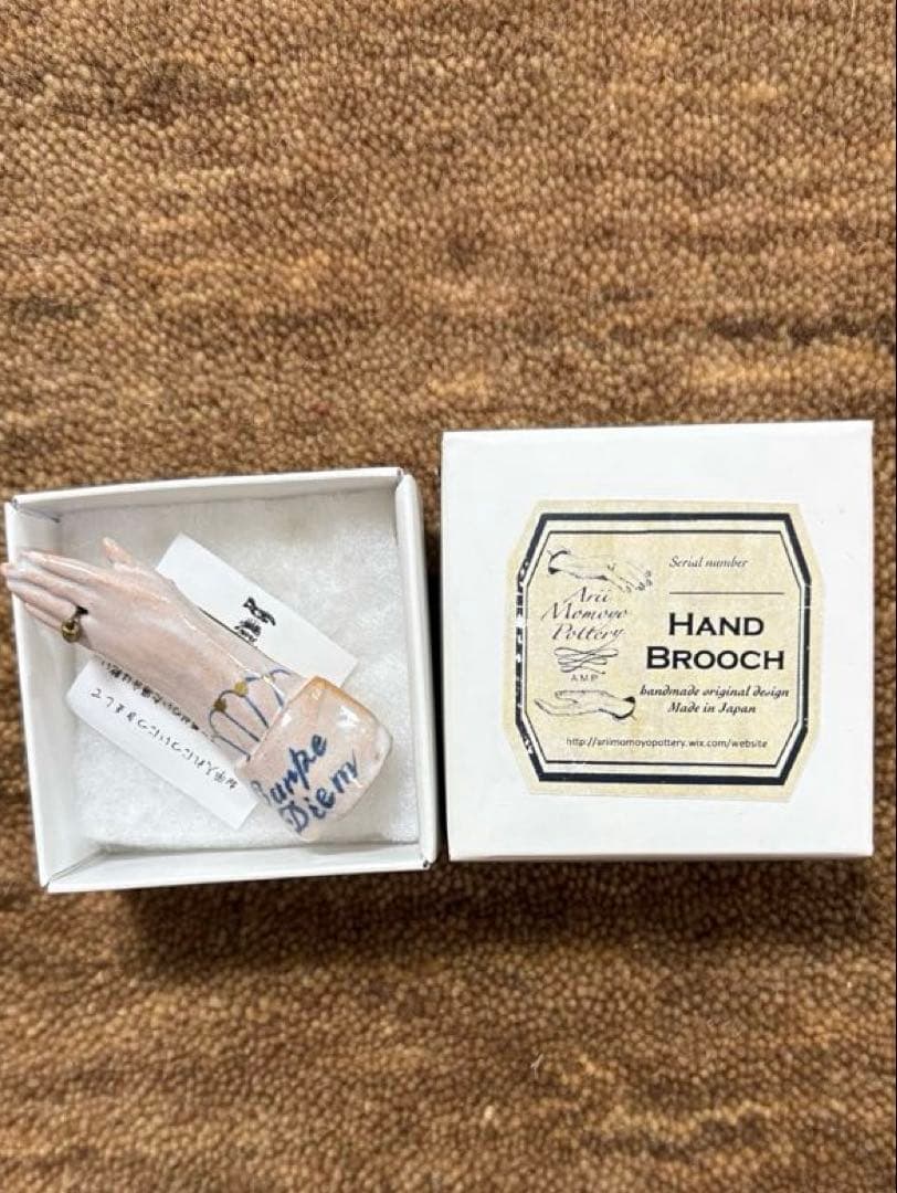 arii momoyo pottery HAND BROOCHブローチ Arii Momoyo Pottery (@ariimomoyopottery) • Instagram photos and videos